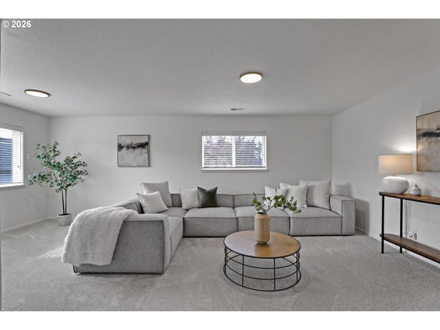 3527 Nw LANSBROOK Ter, Portland, OR 97229