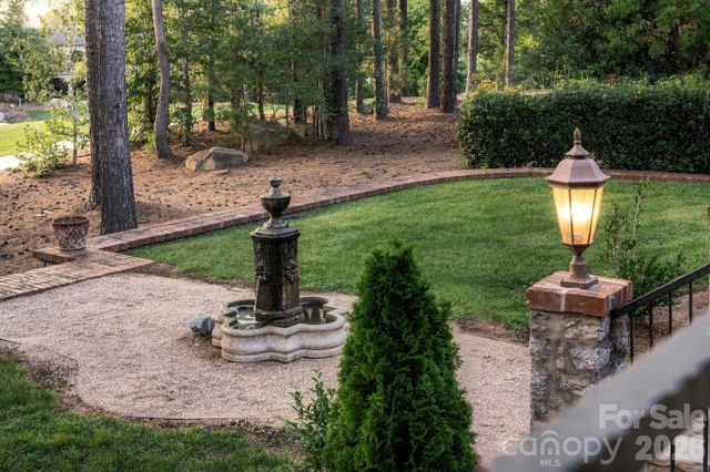 1515 Baltusrol Drive, Denver, NC 28037