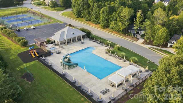 1515 Baltusrol Drive, Denver, NC 28037