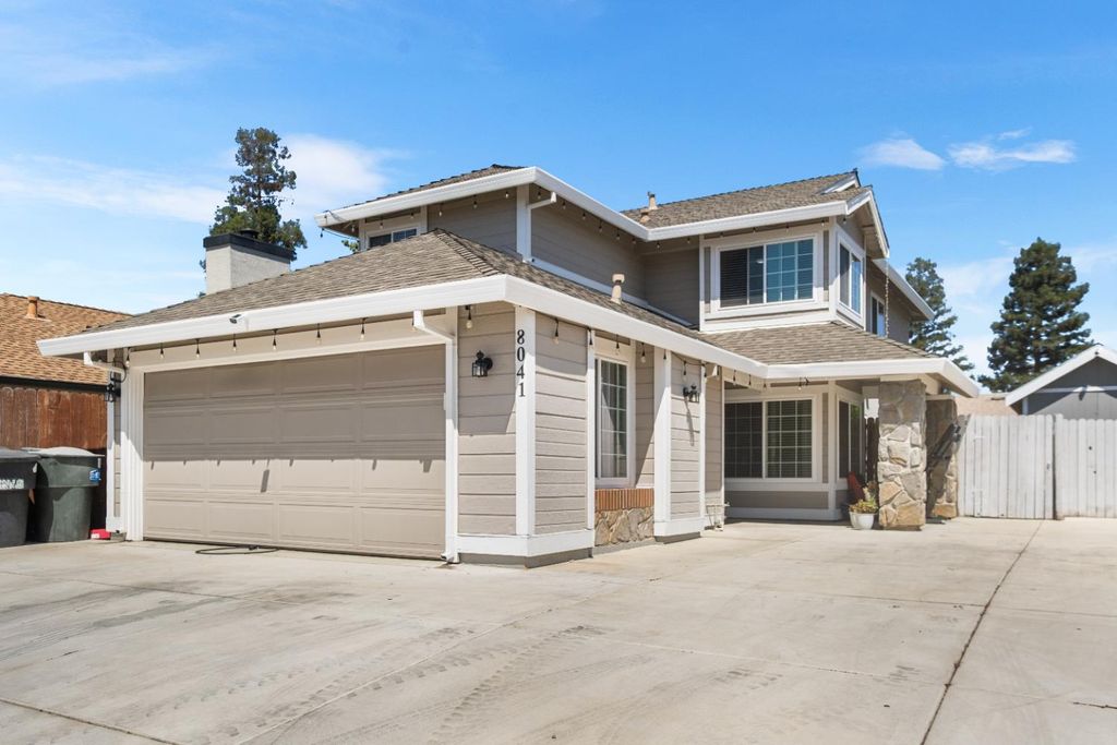 8041 Kelty Ct, Sacramento, CA 95828