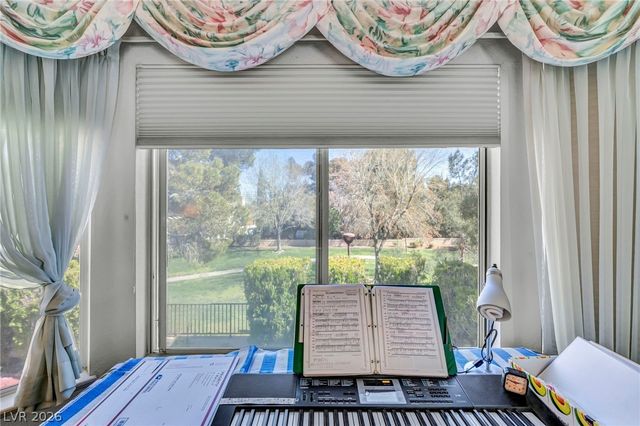 1628 Winners Cup Drive, Las Vegas, NV 89117