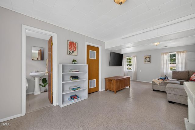 2505 Remington Road, Raleigh, NC 27610