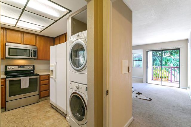 771 Williamsburg Way B, Gilroy, CA 95020