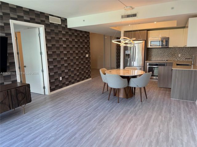 5252 NW 85th Ave 504, Doral, FL 33166