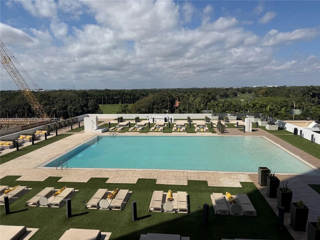 5252 NW 85th Ave 504, Doral, FL 33166