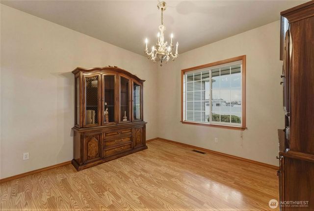 803 SE Vintage Way, College Place, WA 99324