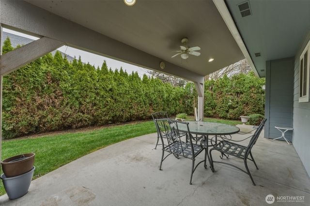 803 SE Vintage Way, College Place, WA 99324