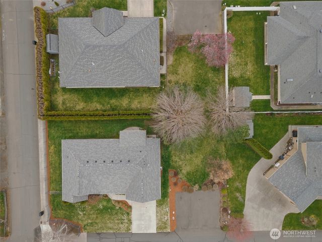 803 SE Vintage Way, College Place, WA 99324