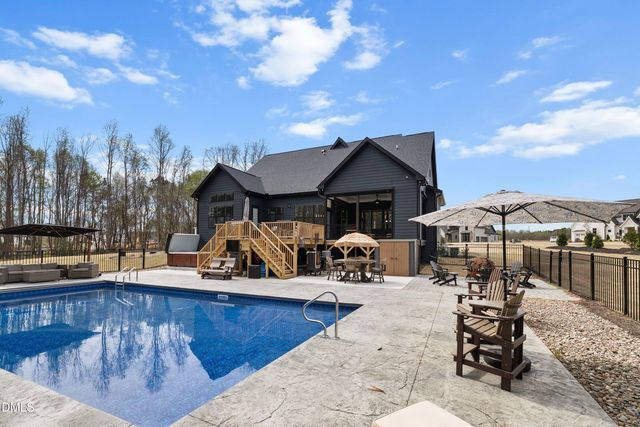 4908 Hidden Pasture Way, Zebulon, NC 27597