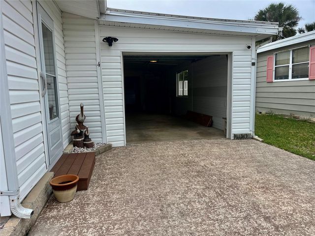 4 WINDWARD DRIVE, Flagler Beach, FL 32136