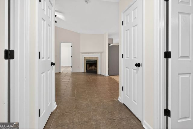 48 Fawn Drive, Grantville, GA 30220