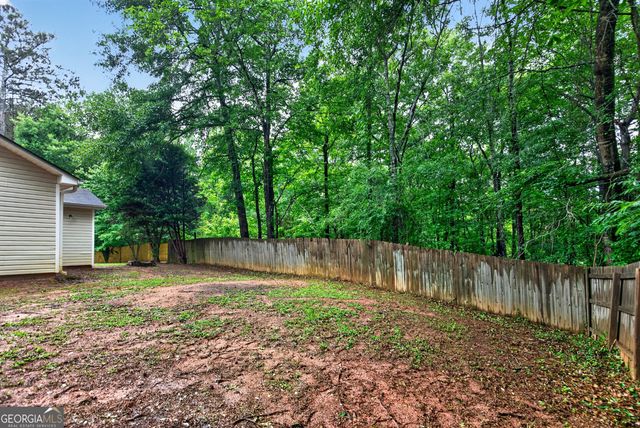 48 Fawn Drive, Grantville, GA 30220