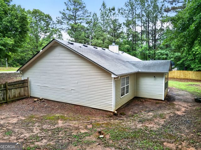 48 Fawn Drive, Grantville, GA 30220
