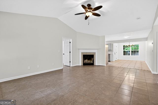 48 Fawn Drive, Grantville, GA 30220