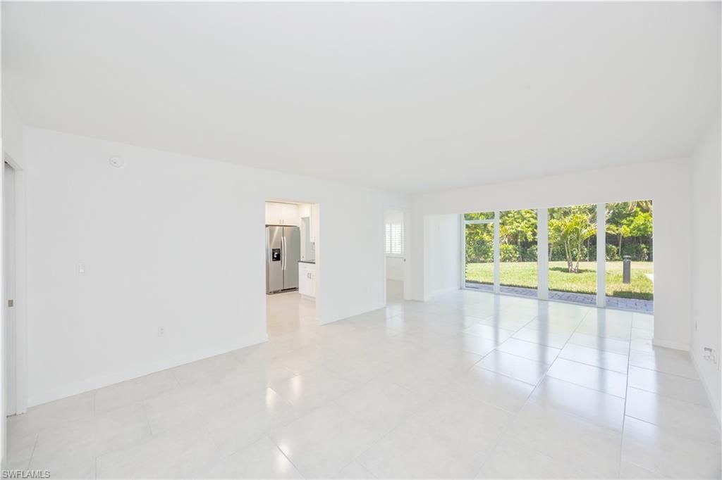 4180 Crayton RD E4, NAPLES, FL 34103 — photo 4