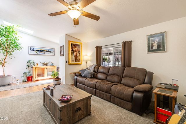 15775 Twin Drive, La Pine, OR 97739