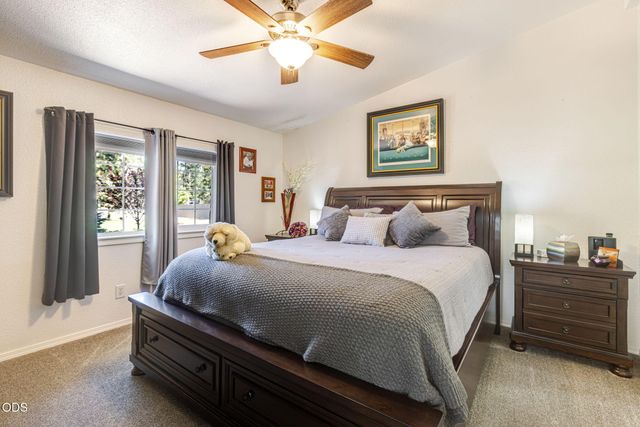 15775 Twin Drive, La Pine, OR 97739