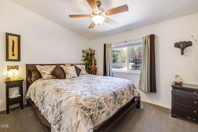 15775 Twin Drive, La Pine, OR 97739