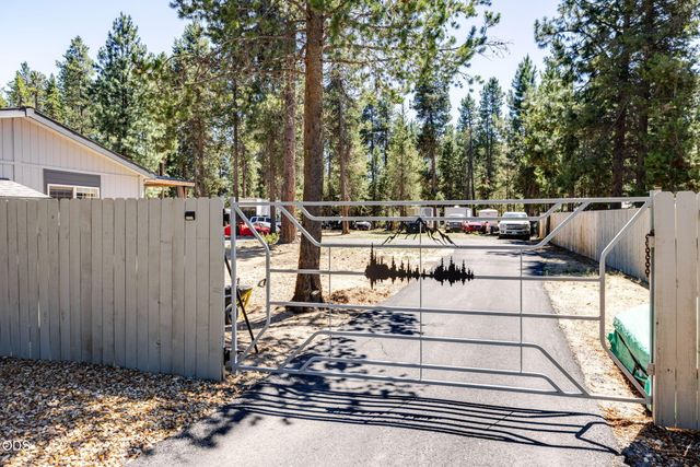 15775 Twin Drive, La Pine, OR 97739