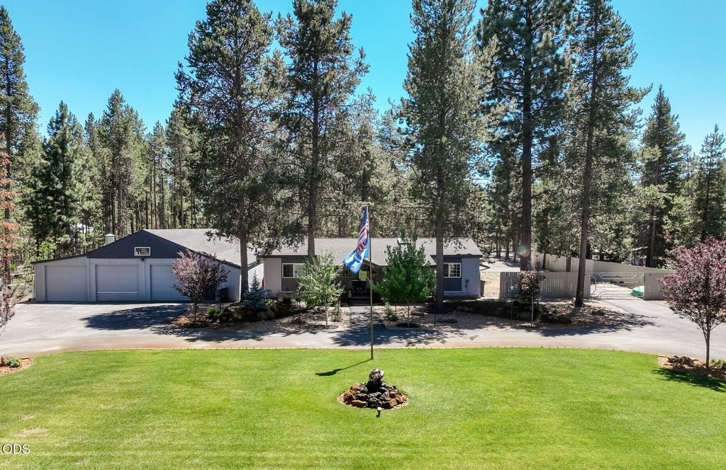 15775 Twin Drive, La Pine, OR 97739