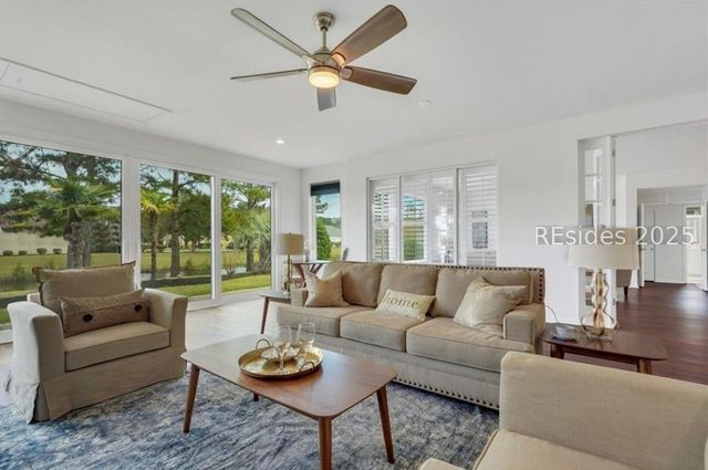 30 Fenwick Dr, Bluffton, SC 29909