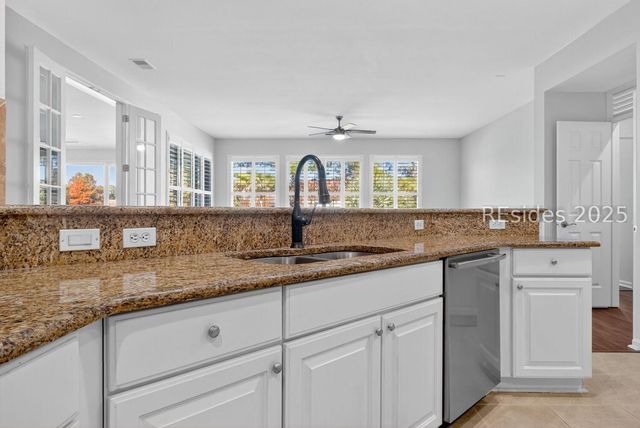 30 Fenwick Dr, Bluffton, SC 29909