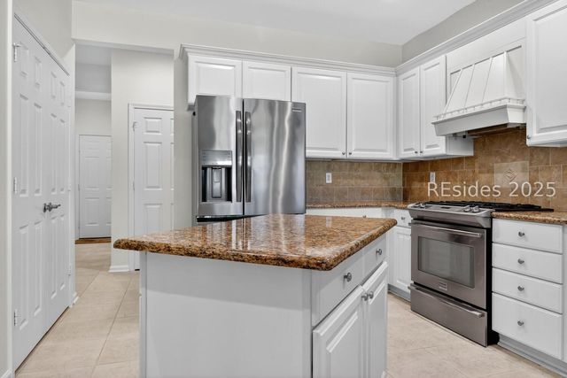 30 Fenwick Dr, Bluffton, SC 29909