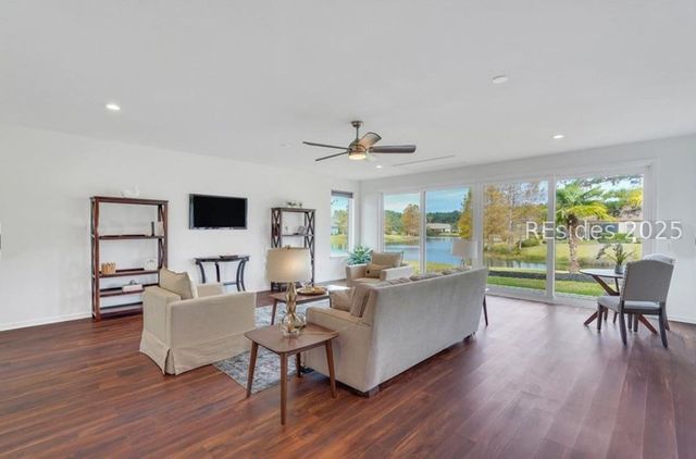 30 Fenwick Dr, Bluffton, SC 29909