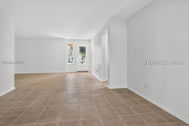 30 Fenwick Dr, Bluffton, SC 29909