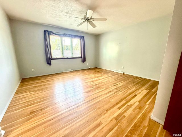 1428 W NORTHMOOR Road, Peoria, IL 61614