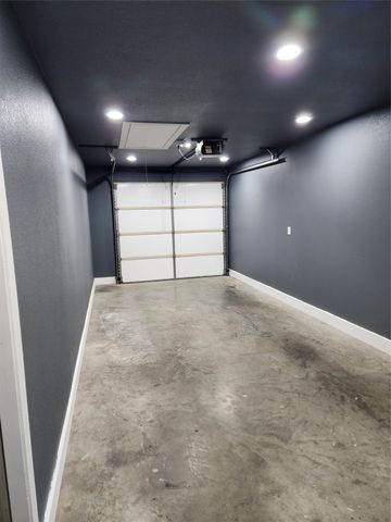 924 Guam Street, Tool, TX 75143