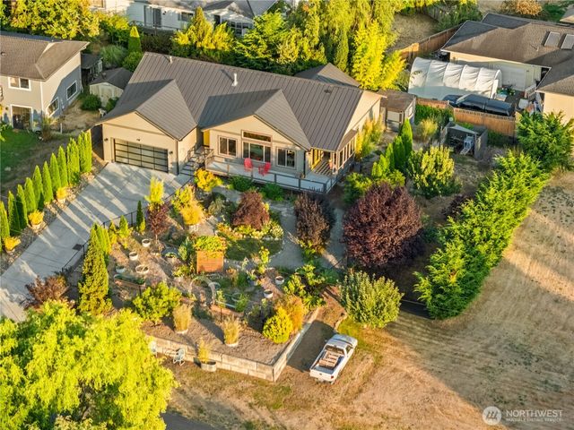 5095 NE Willow Road, Hansville, WA 98340