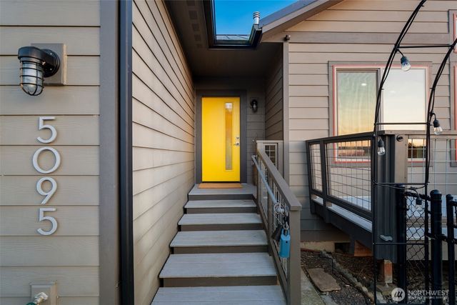 5095 NE Willow Road, Hansville, WA 98340