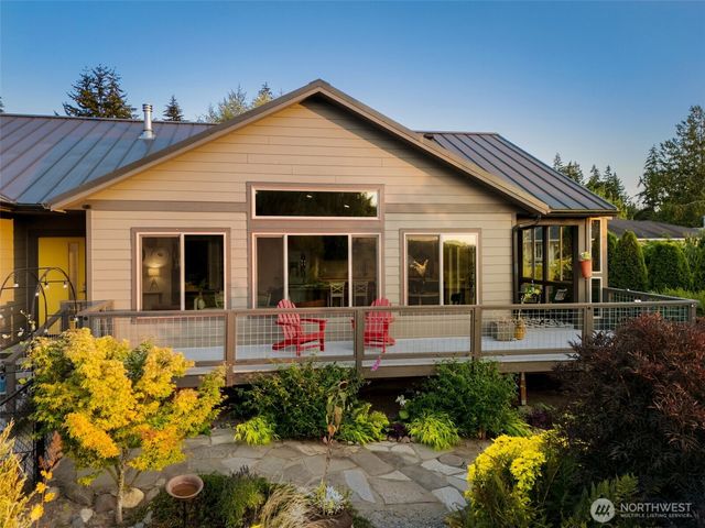 5095 NE Willow Road, Hansville, WA 98340