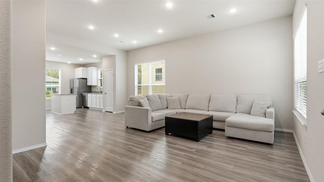 903 Crystal River Road, Conroe, TX 77316