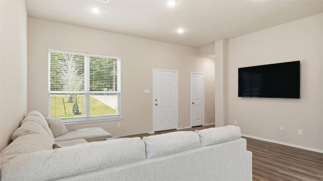 903 Crystal River Road, Conroe, TX 77316