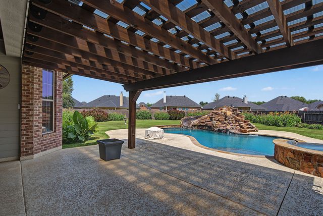 1207 Metairie Lane, Bossier City, LA 71111