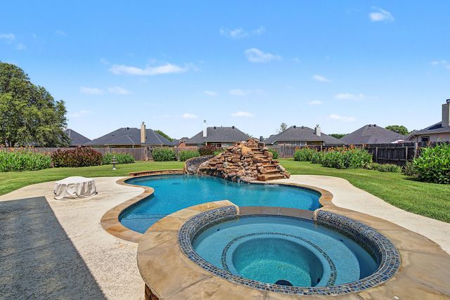 1207 Metairie Lane, Bossier City, LA 71111
