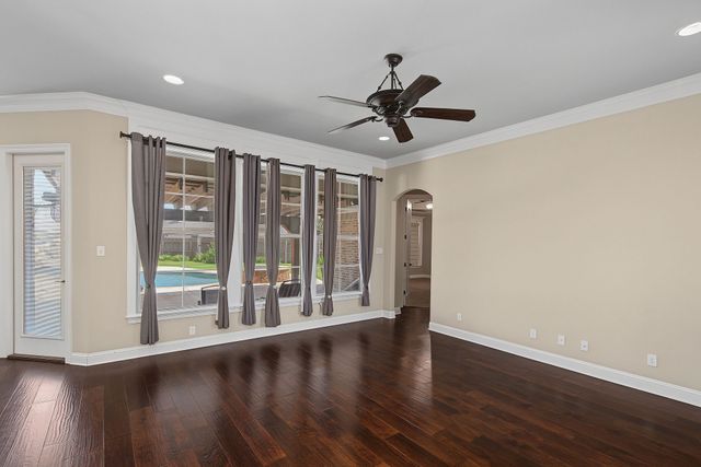 1207 Metairie Lane, Bossier City, LA 71111
