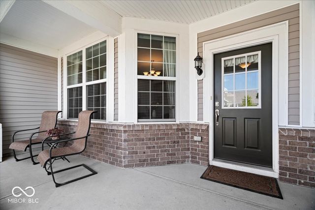 16127 Loire Valley Drive, Fishers, IN 46037