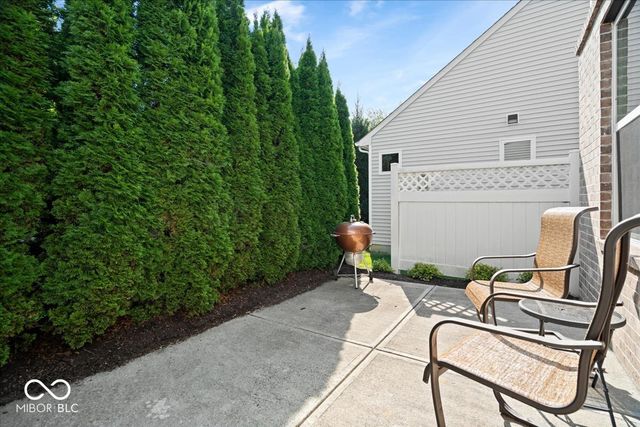16127 Loire Valley Drive, Fishers, IN 46037
