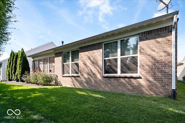 16127 Loire Valley Drive, Fishers, IN 46037