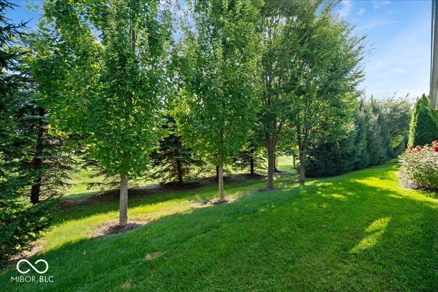 16127 Loire Valley Drive, Fishers, IN 46037