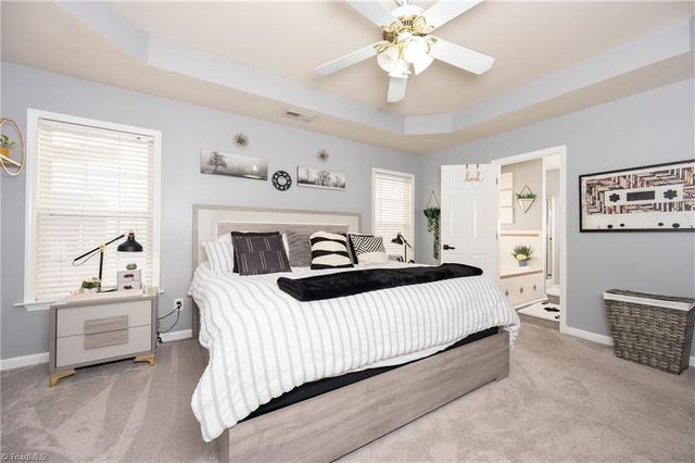 6648 Springfield Village Lane, Clemmons, NC 27012