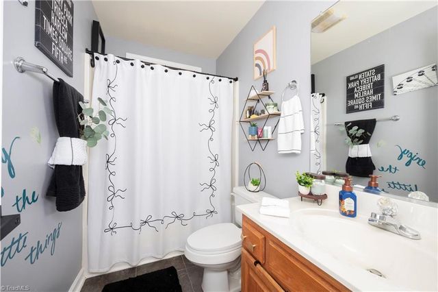 6648 Springfield Village Lane, Clemmons, NC 27012
