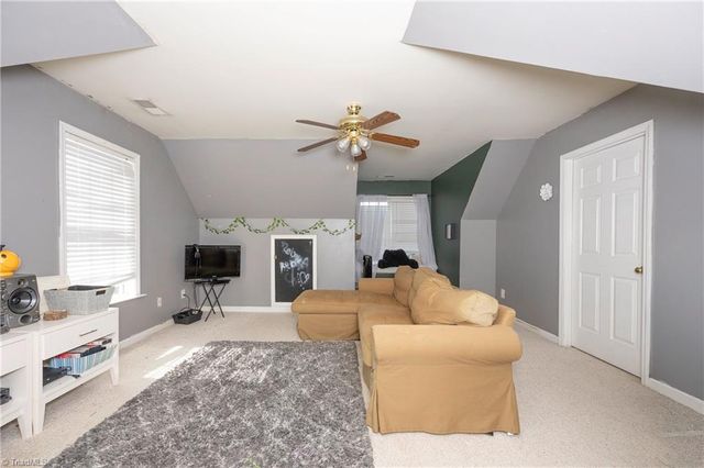 6648 Springfield Village Lane, Clemmons, NC 27012