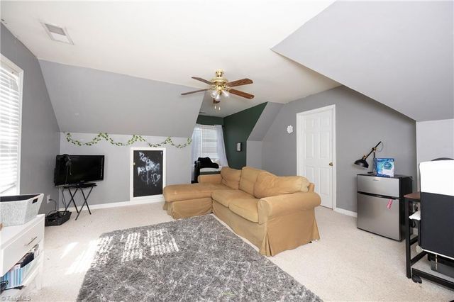 6648 Springfield Village Lane, Clemmons, NC 27012
