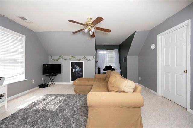 6648 Springfield Village Lane, Clemmons, NC 27012