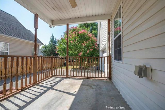 6648 Springfield Village Lane, Clemmons, NC 27012