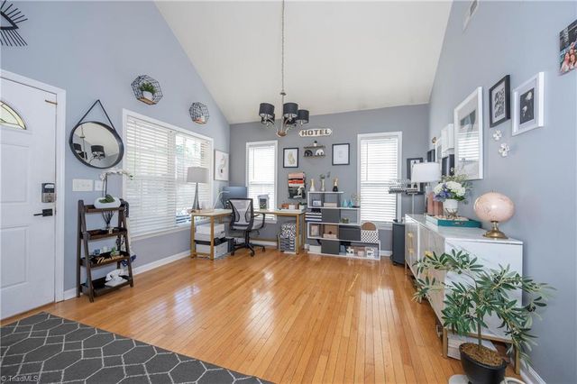 6648 Springfield Village Lane, Clemmons, NC 27012